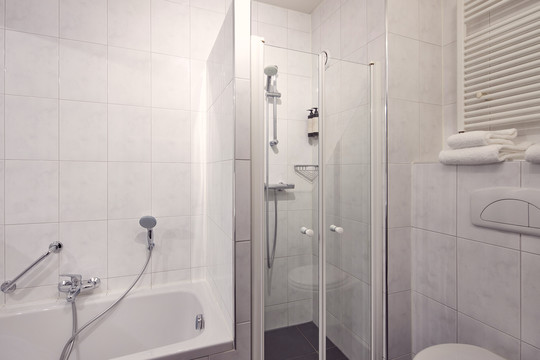 Onze badkamers zijn van alle benodigde faciliteiten voorzien